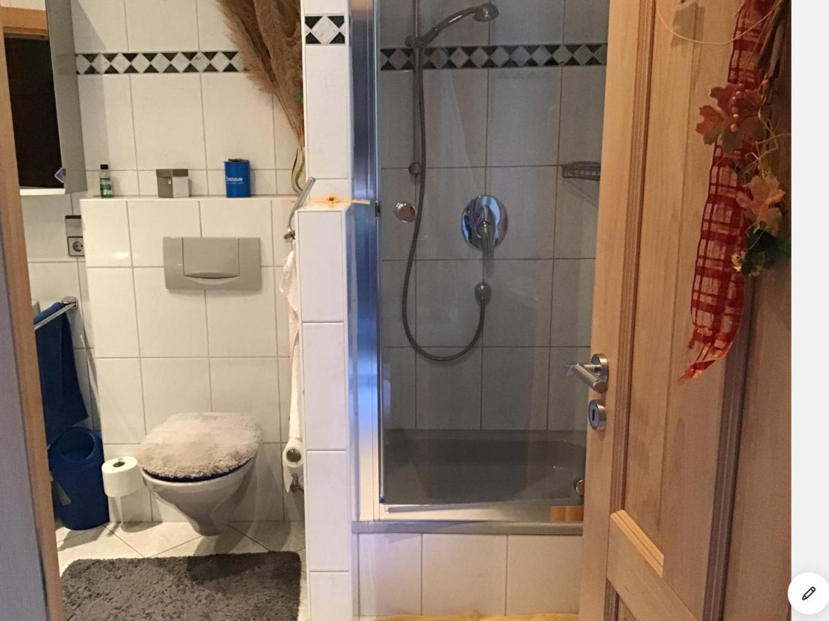 Doppelzimmer Mit Terrasse Zum Garten, Ruhig, Weinbergsblick, Zusaetzliches Kinderzimmer Anbei Moeglich Winningen Buitenkant foto